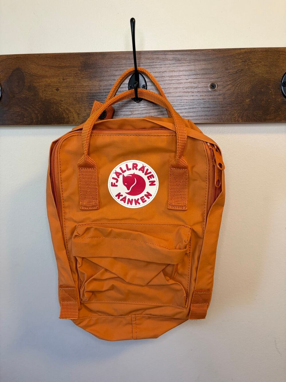 Fjallraven Kanken Mini Classic Outdoor Backpack - 7L